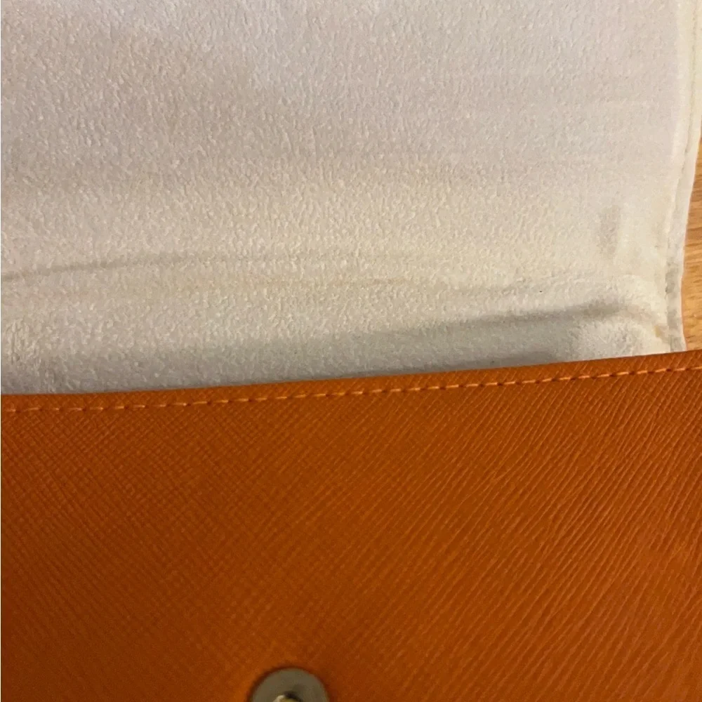 Tory Burch Eyewear Accessory (Sunglasses/Eyeglasses Case)